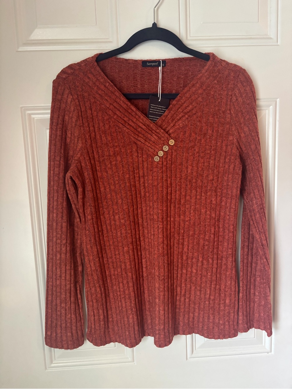 Ribbed V-Neck Button Detail Sweater in Rust
